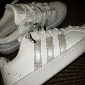 Adidas womens neo cloud foam memory footbed